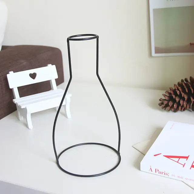 Nordic Style Iron Flower Vase – Minimalist Matte Geometric Vase for Home & Office Decor