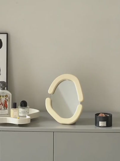 Cosmetic Retro Vanity Mirror – LED Lit, Dual-Sided & Magnifying for Makeup & Grooming