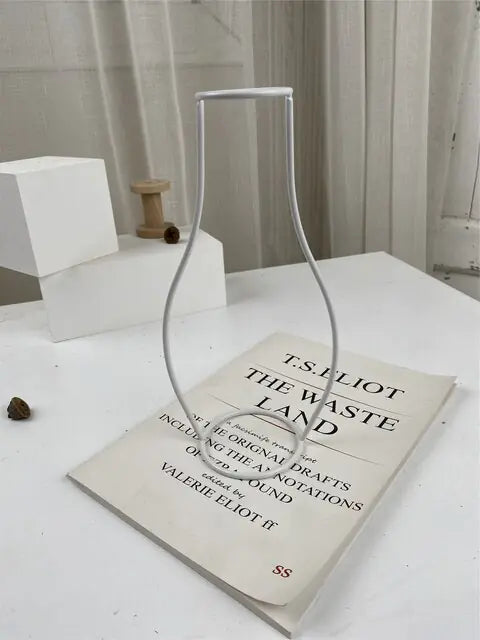 Nordic Style Iron Flower Vase – Minimalist Matte Geometric Vase for Home & Office Decor