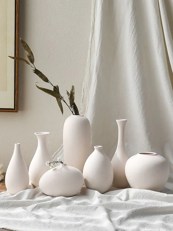 Chinese Ceramic Vase – Traditional Hand-Crafted Decor for Home & Office