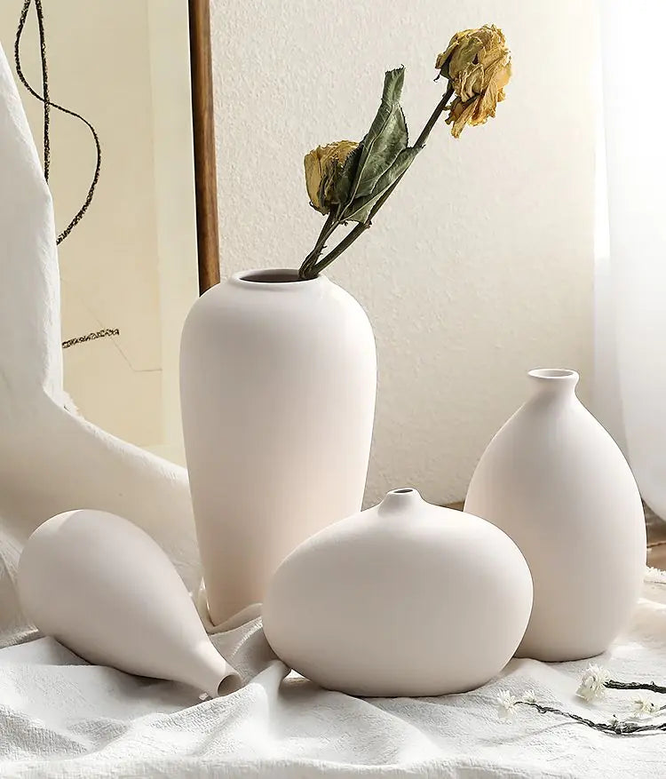 Chinese Ceramic Vase – Traditional Hand-Crafted Decor for Home & Office