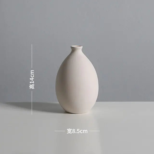 Chinese Ceramic Vase – Traditional Hand-Crafted Decor for Home & Office