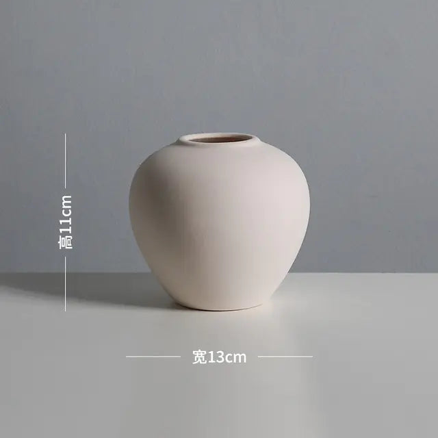 Chinese Ceramic Vase – Traditional Hand-Crafted Decor for Home & Office