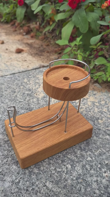 Kinetic Motion Machine – Mesmerizing Desktop Sculpture for Office & Home Decor